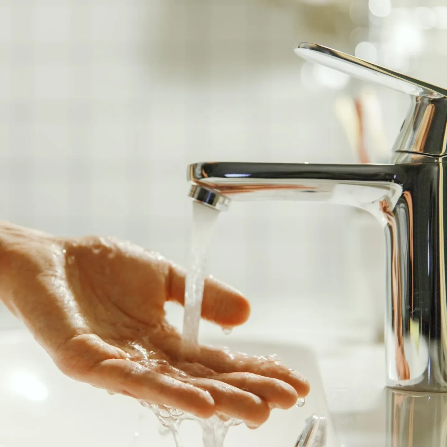Faucet repair service image