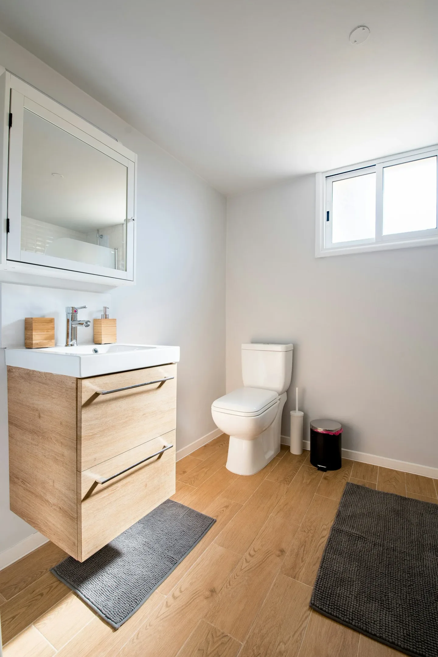 Toilet repair service image